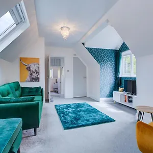 Luxury 3 Bedroom Close To Beach, & Meyrick Park Apartment Bournemouth